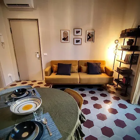 Apartment Casa In Oltretorrente Parma